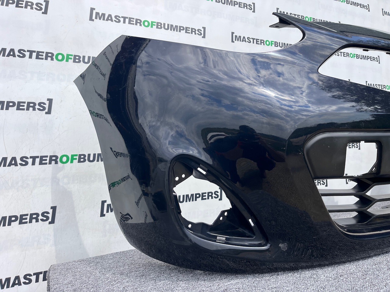 Nissan Micra Tekna Sport K13 Hatchback Lift 2014-2016 Front Bumper Genuine L634 Nissan Micra Tekna Sport K13 Hatchback Lift 2014-2016 Front Bumper Genuine L634