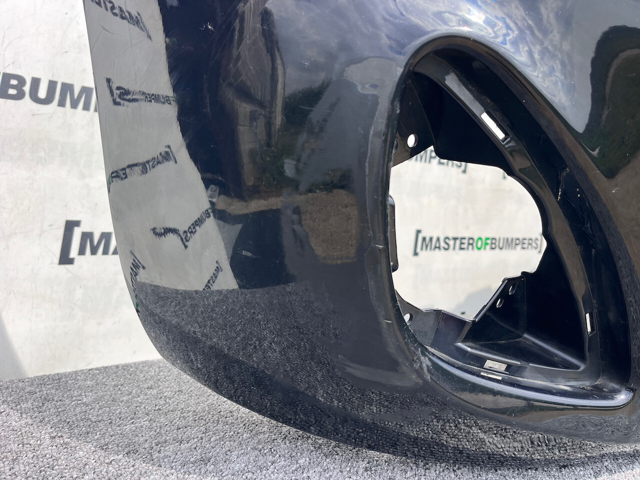 Nissan Micra Tekna Sport K13 Hatchback Lift 2014-2016 Front Bumper Genuine L634 Nissan Micra Tekna Sport K13 Hatchback Lift 2014-2016 Front Bumper Genuine L634