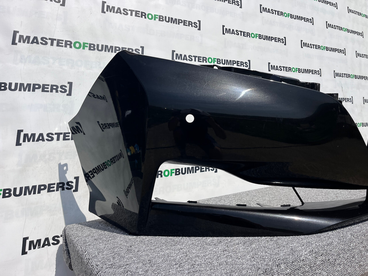 Nissan Leaf Tekna N-connecta Mk2 2017-2022 Front Bumper 4 Pdc Genuine [l657]