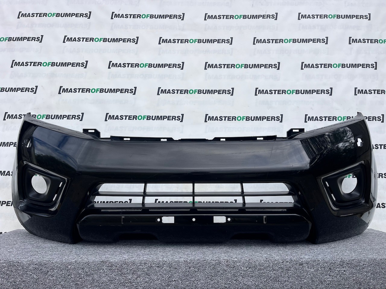 Nissan Navara Tekna Pick Up Mk4 2016-2021 Front Bumper + Jets Genuine [l660]