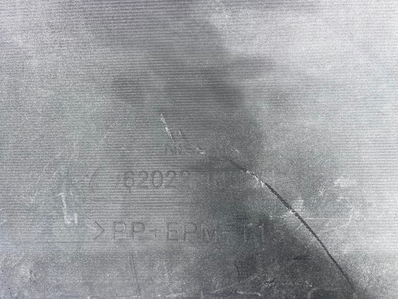 Nissan Navara Tekna Pick Up Mk4 2016-2021 Front Bumper + Jets Genuine [l647]