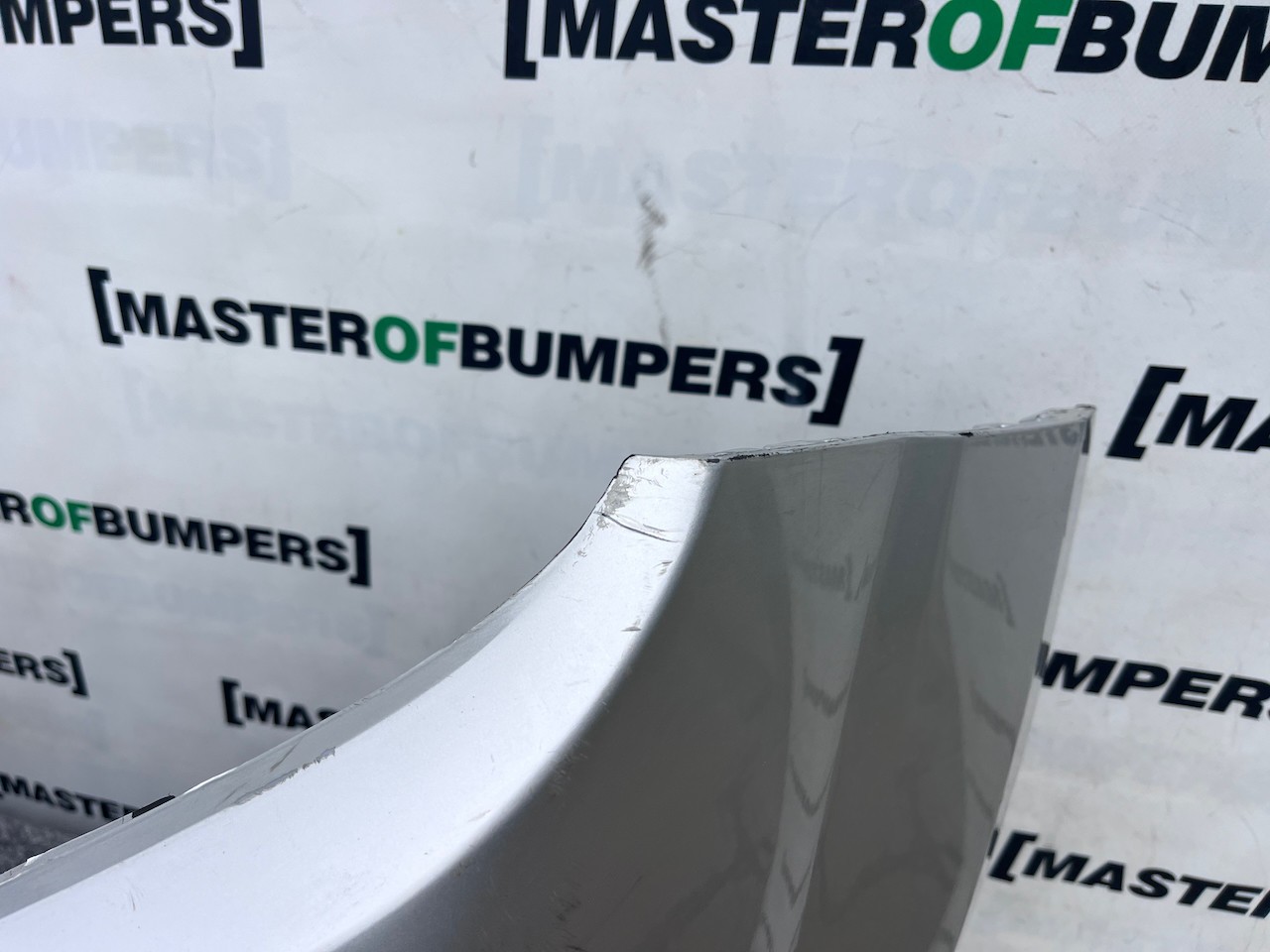 Nissan Navara Tekna Pick Up Mk4 2016-2021 Front Bumper + Jets Genuine [l647]