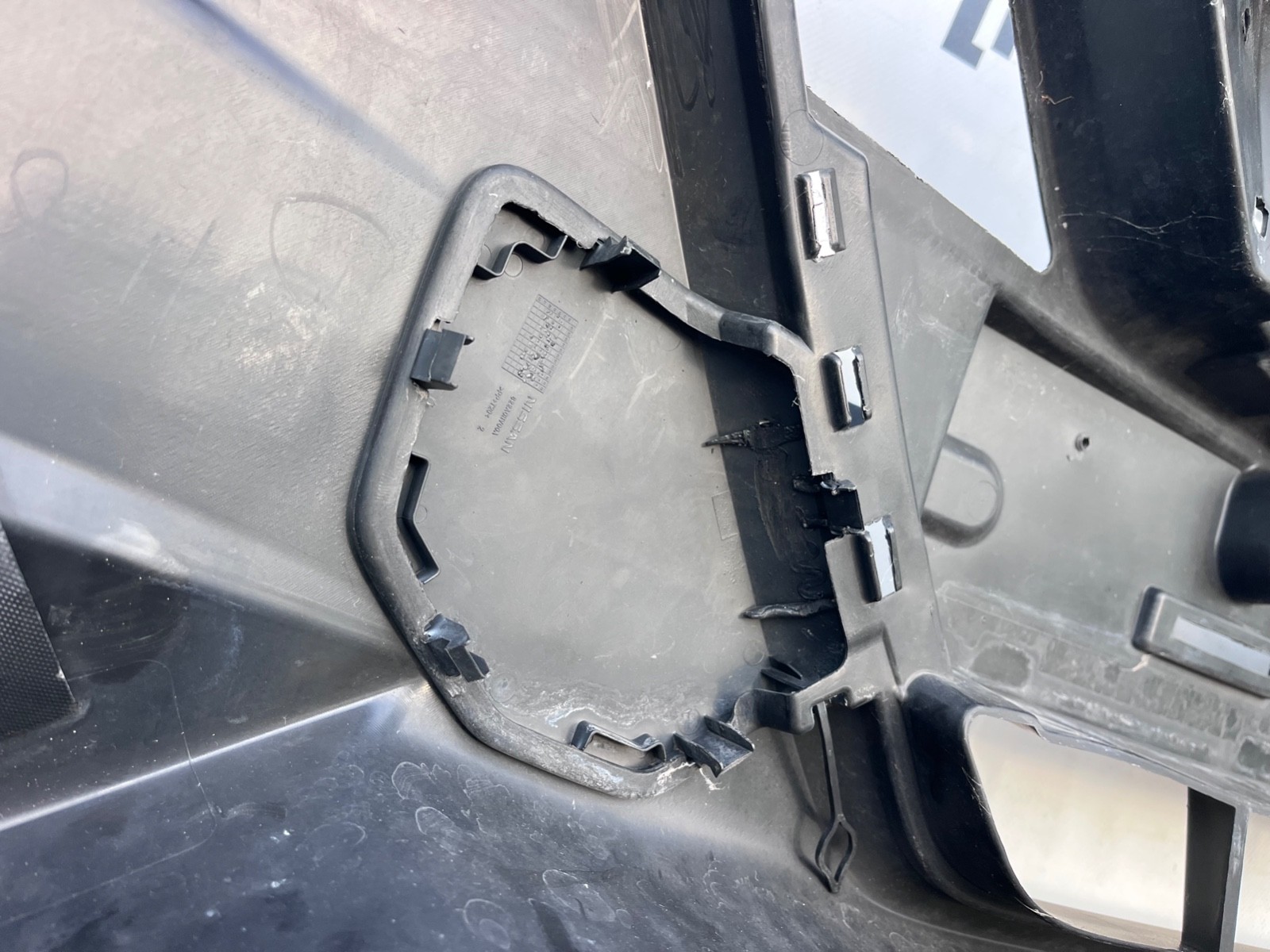 Nissan Qashqai Mk2 Facelift 2017-2020 Front Bumper 6 Pdc No Jets Genuine [l673]