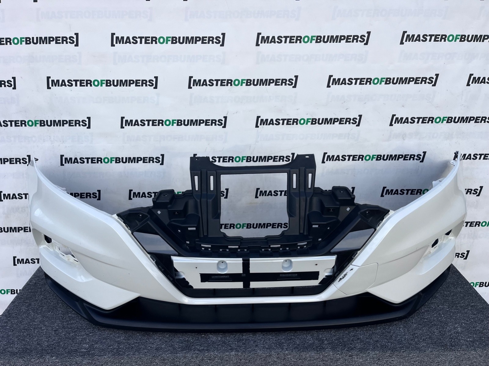 Nissan Qashqai Mk2 Facelift 2017-2020 Front Bumper 6 Pdc No Jets Genuine [l673]