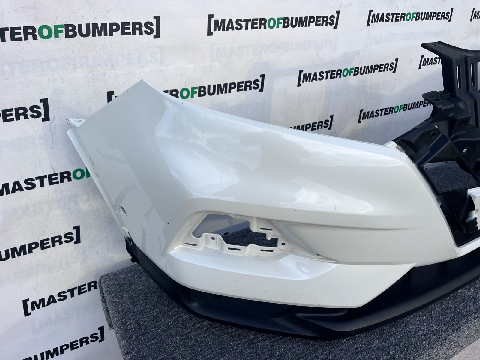 Nissan Qashqai Mk2 Facelift 2017-2020 Front Bumper 6 Pdc No Jets Genuine [l673]