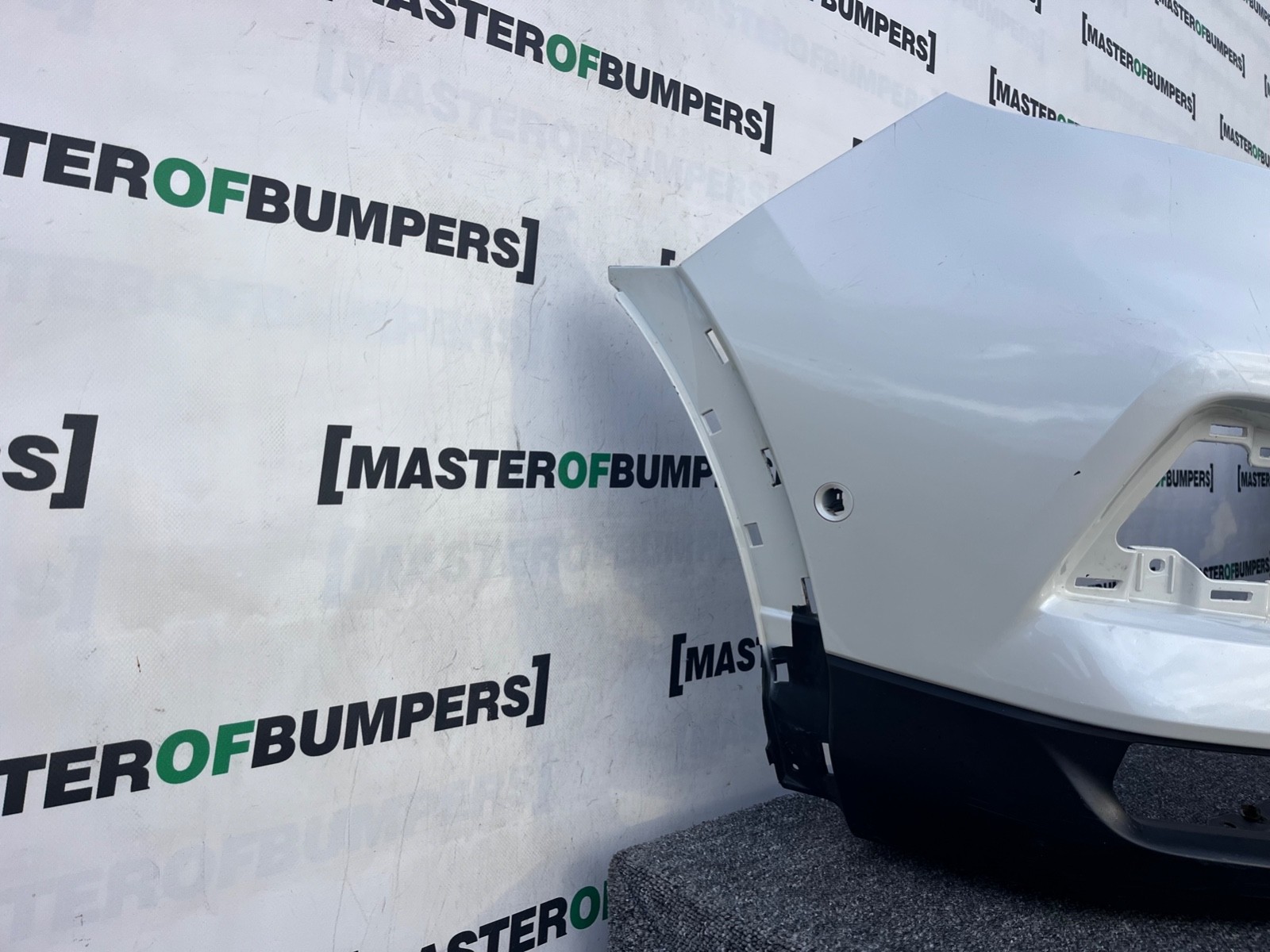 Nissan Qashqai Mk2 Facelift 2017-2020 Front Bumper 6 Pdc No Jets Genuine [l673]