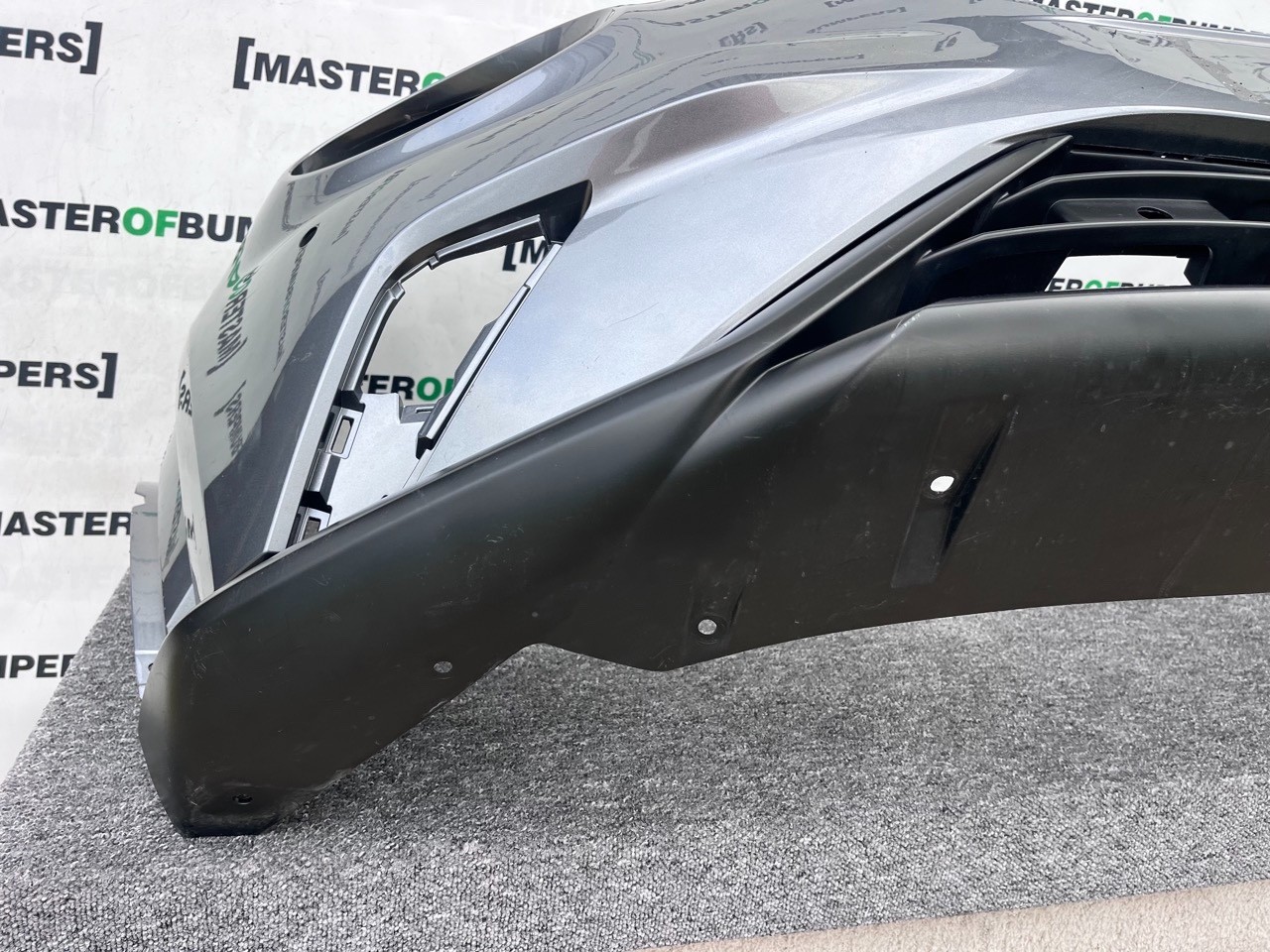 Nissan Juke Tekna N-connecta Mk2 2019 - 2024 Front Bumper 4 Pdc Genuine [l674]