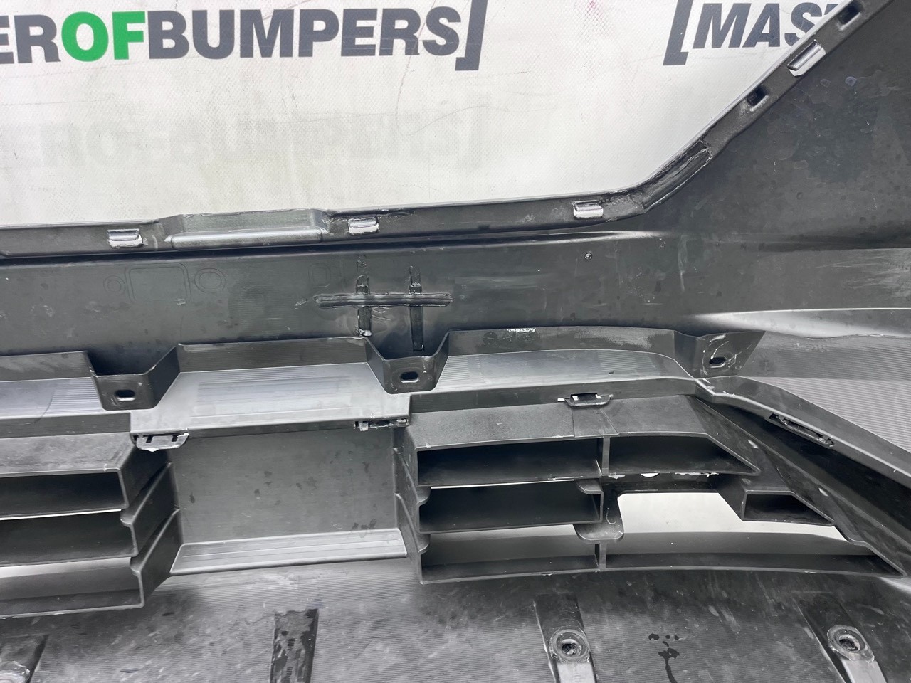 Nissan Juke Tekna N-connecta Mk2 2019 - 2024 Front Bumper 4 Pdc Genuine [l674]