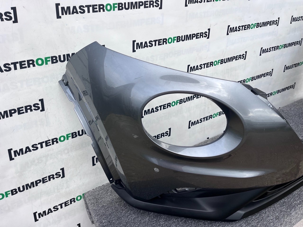 Nissan Juke Tekna N-connecta Mk2 2019 - 2024 Front Bumper 4 Pdc Genuine [l674]