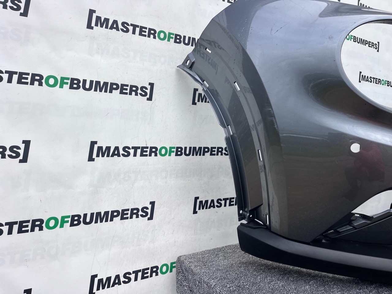 Nissan Juke Tekna N-connecta Mk2 2019 - 2024 Front Bumper 4 Pdc Genuine [l674]