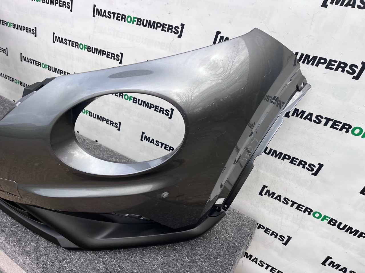 Nissan Juke Tekna N-connecta Mk2 2019 - 2024 Front Bumper 4 Pdc Genuine [l674]