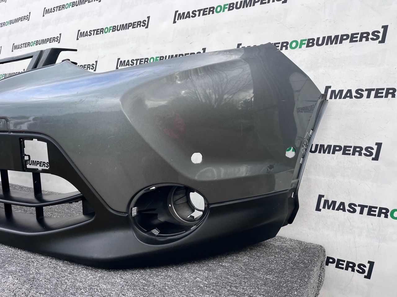 Nissan Qashqai Tekna Mk2 2014-2017 Front Bumper 6 Pdc Genuine [l675]