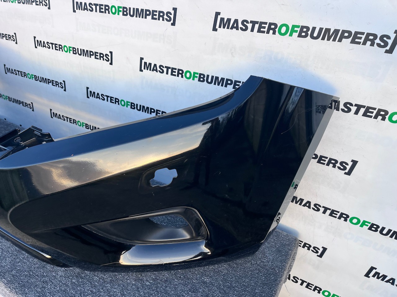 Nissan Navara Tekna Pick Up Mk4 2016-2021 Front Bumper + Jets Genuine [l678]