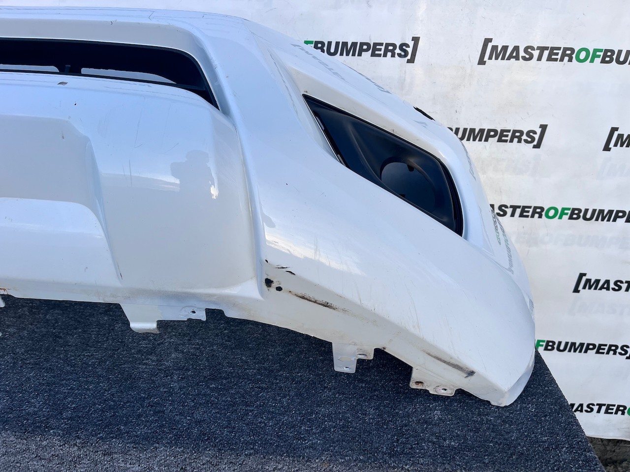 Nissan Navara Tekna Pick Up Mk4 2016-2021 Front Bumper + Jets Genuine [l680]