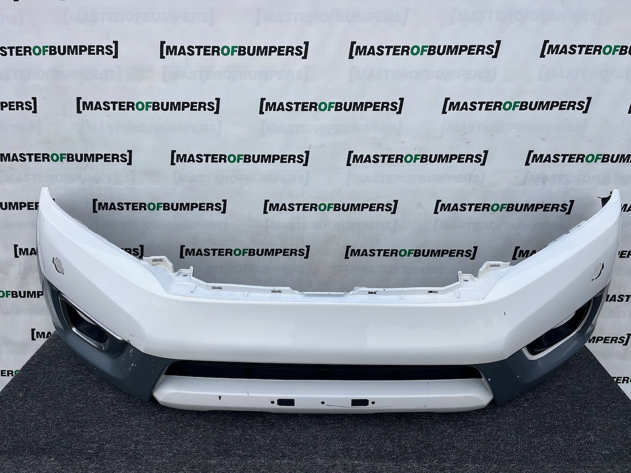 Nissan Navara Tekna Pick Up Mk4 2016-2021 Front Bumper + Jets Genuine [l687]