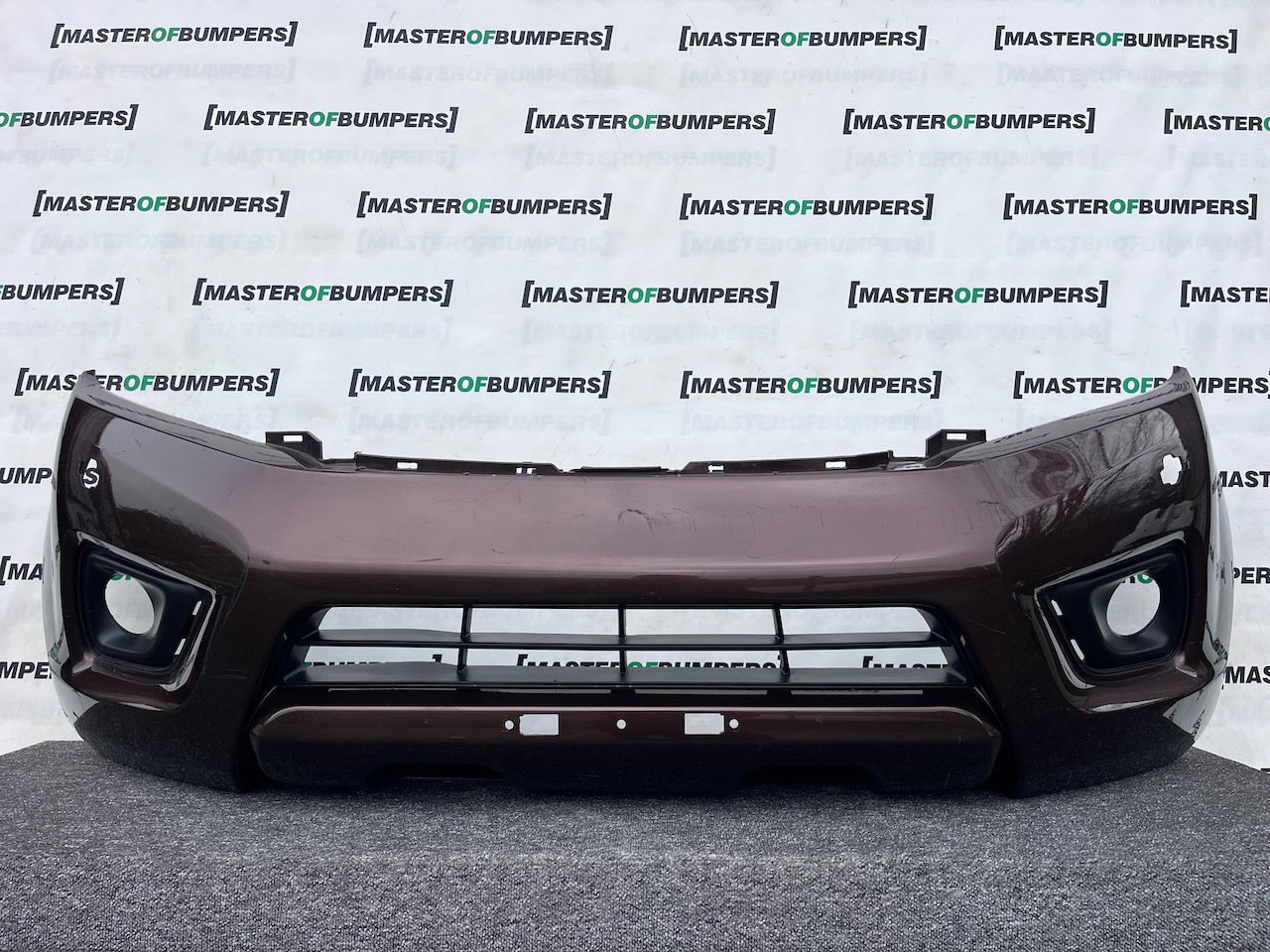 Nissan Navara Tekna Pick Up Mk4 2016-2021 Front Bumper + Jets Genuine [l688]