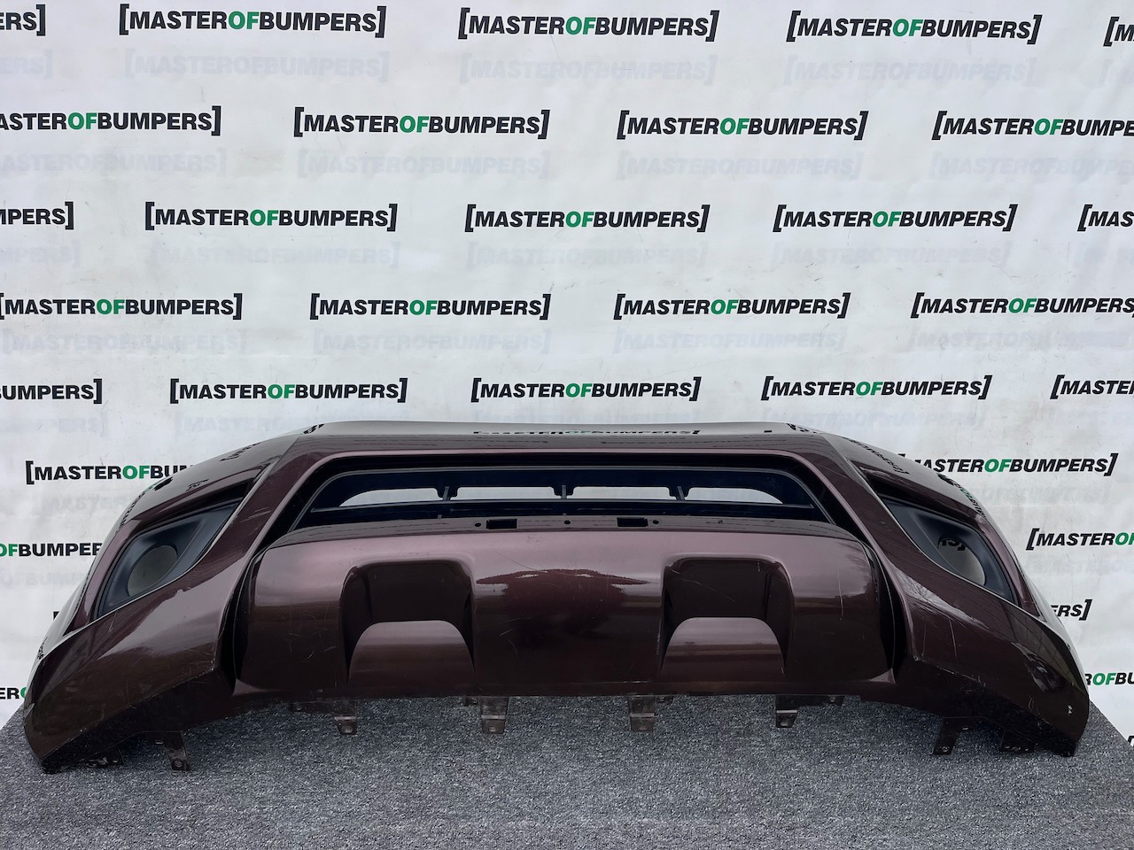 Nissan Navara Tekna Pick Up Mk4 2016-2021 Front Bumper + Jets Genuine [l688]