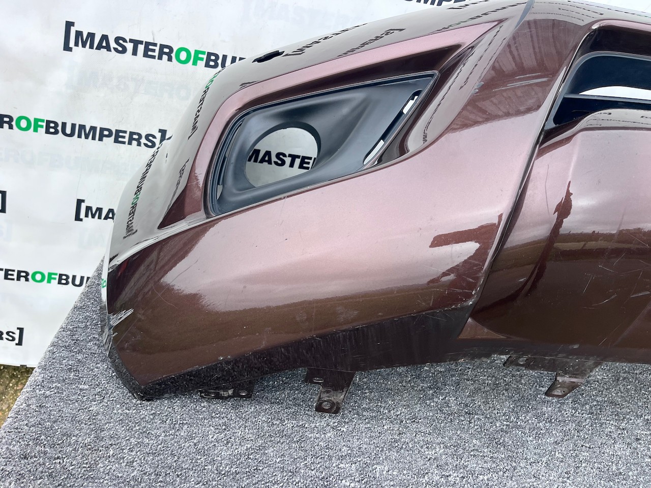 Nissan Navara Tekna Pick Up Mk4 2016-2021 Front Bumper + Jets Genuine [l688]