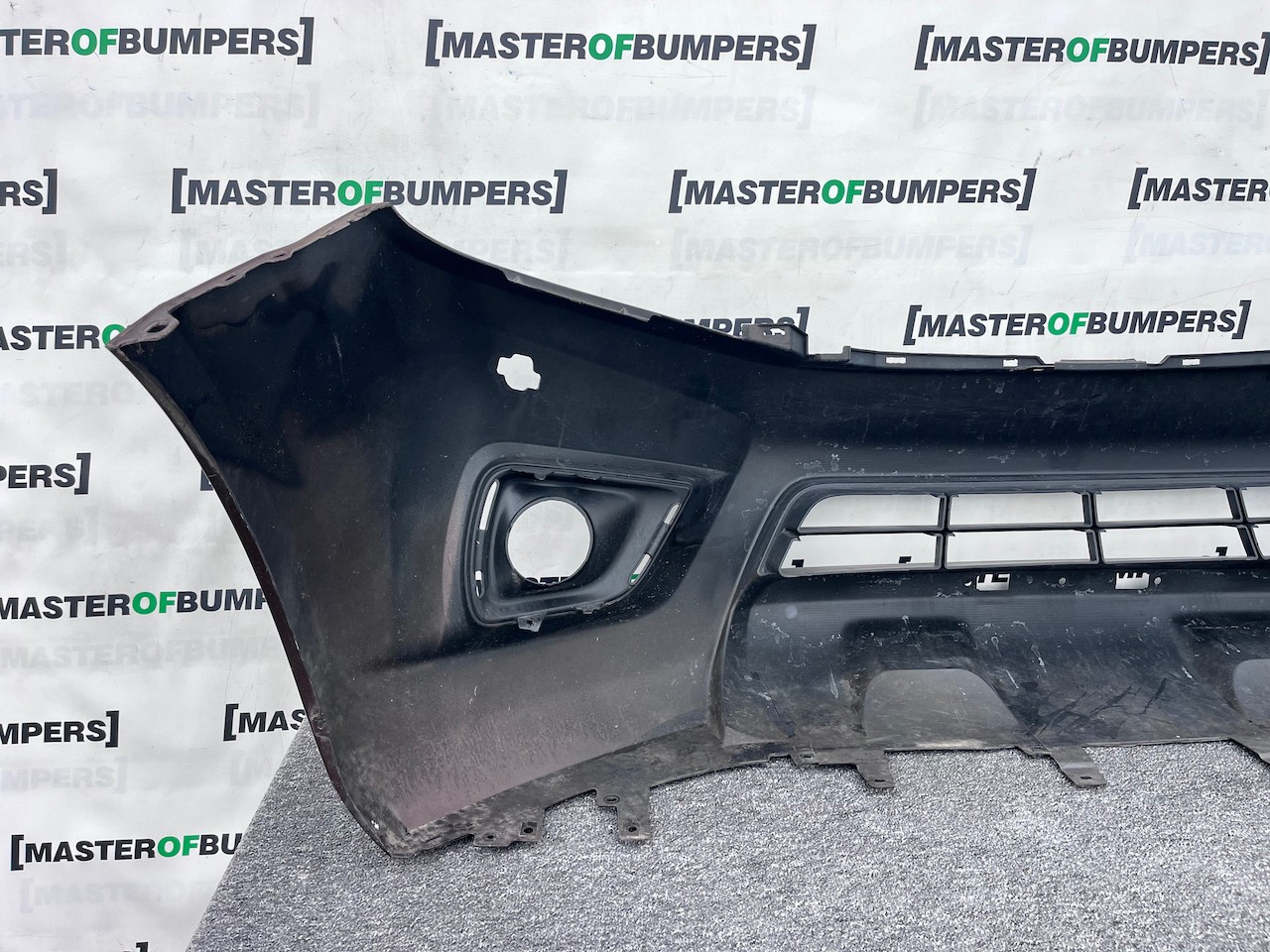 Nissan Navara Tekna Pick Up Mk4 2016-2021 Front Bumper + Jets Genuine [l688]