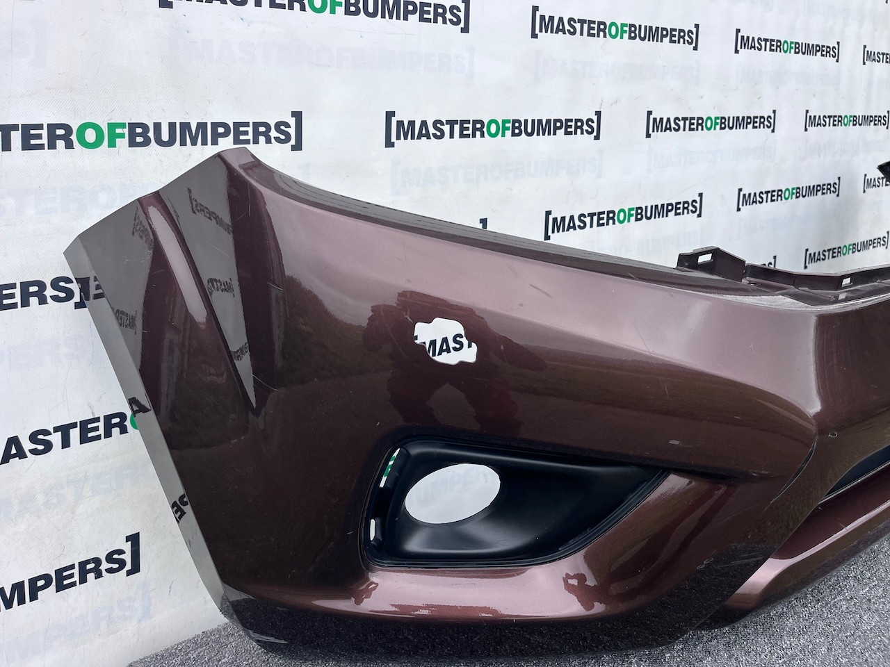 Nissan Navara Tekna Pick Up Mk4 2016-2021 Front Bumper + Jets Genuine [l688]