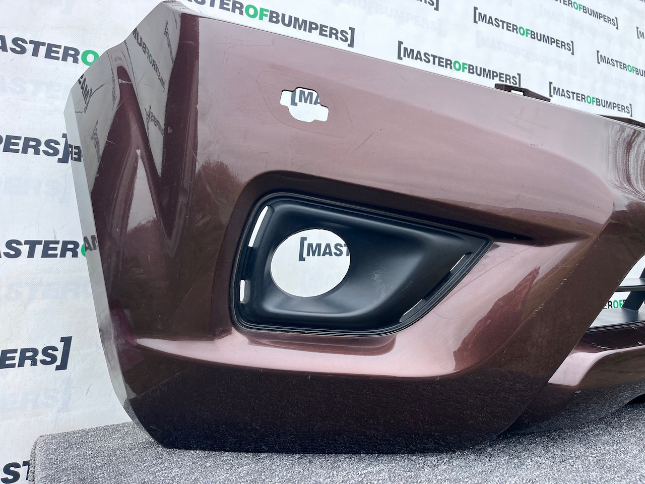 Nissan Navara Tekna Pick Up Mk4 2016-2021 Front Bumper + Jets Genuine [l691]