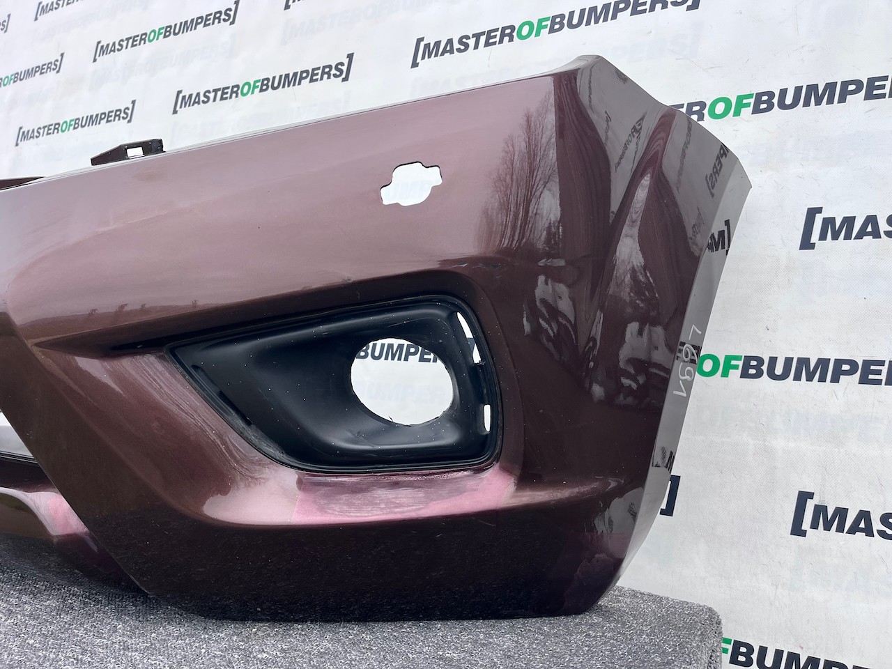 Nissan Navara Tekna Pick Up Mk4 2016-2021 Front Bumper + Jets Genuine [l691]