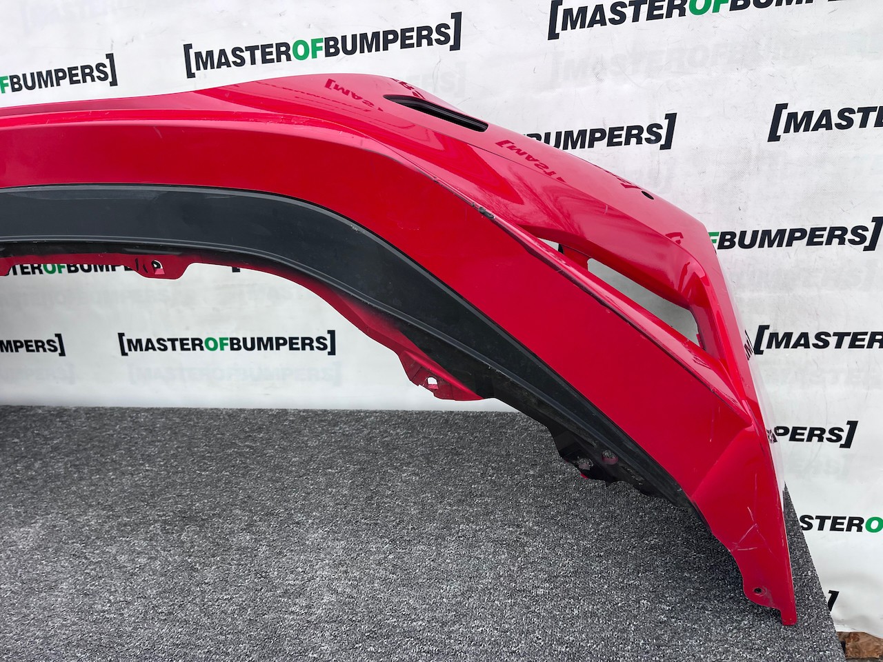 Nissan Leaf Tekna N-connecta Mk2 2017-2022 Front Bumper 4 Pdc Genuine [l697]