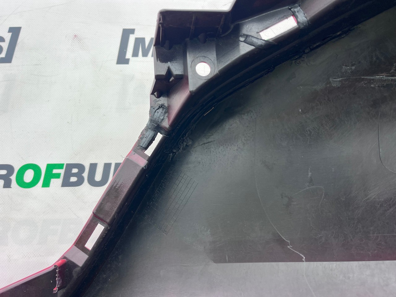 Nissan Leaf Tekna N-connecta Mk2 2017-2022 Front Bumper 4 Pdc Genuine [l697]