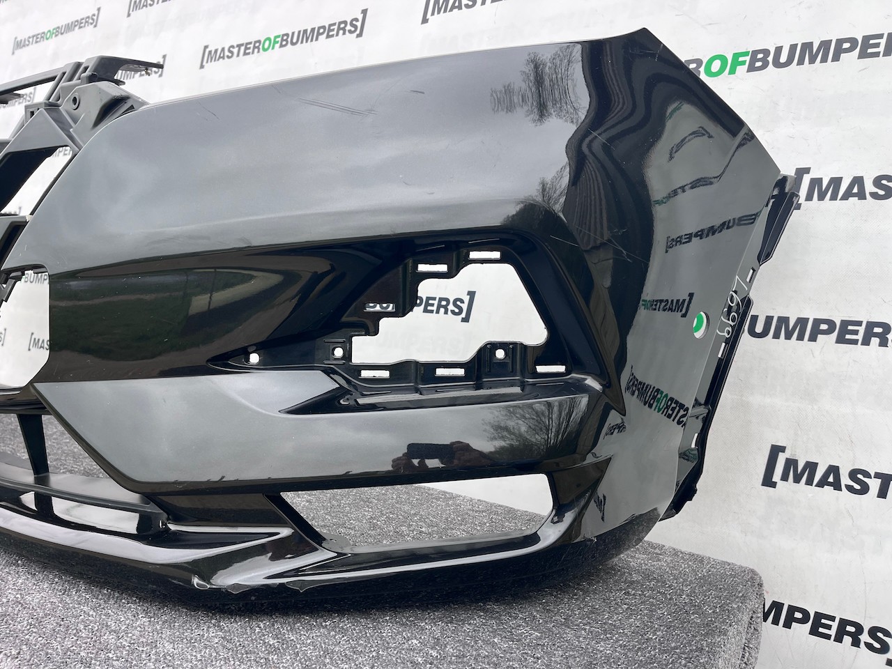 Nissan Qashqai Tekna Mk2 Lift 2017-2020 Front Bumper 6 Pdc No Jets Genuin [l699]