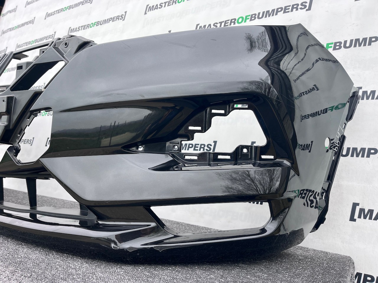 Nissan Qashqai Tekna Mk2 Lift 2017-2020 Front Bumper 6 Pdc No Jets Genuin [l699]