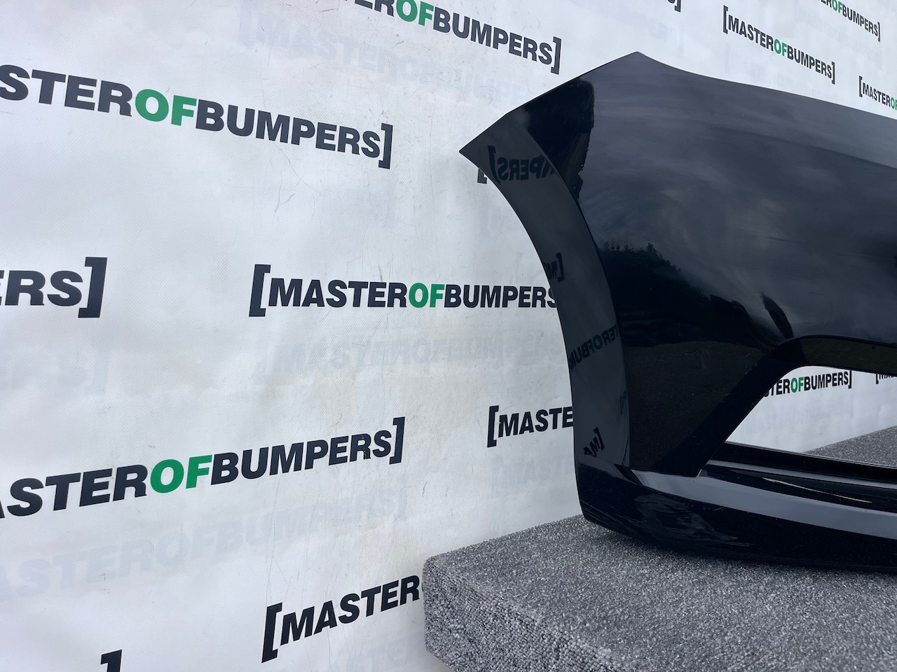 Nissan Micra Tekna Acenta K14 Hatchback 2017-2022 Front Bumper Genuine [l704]