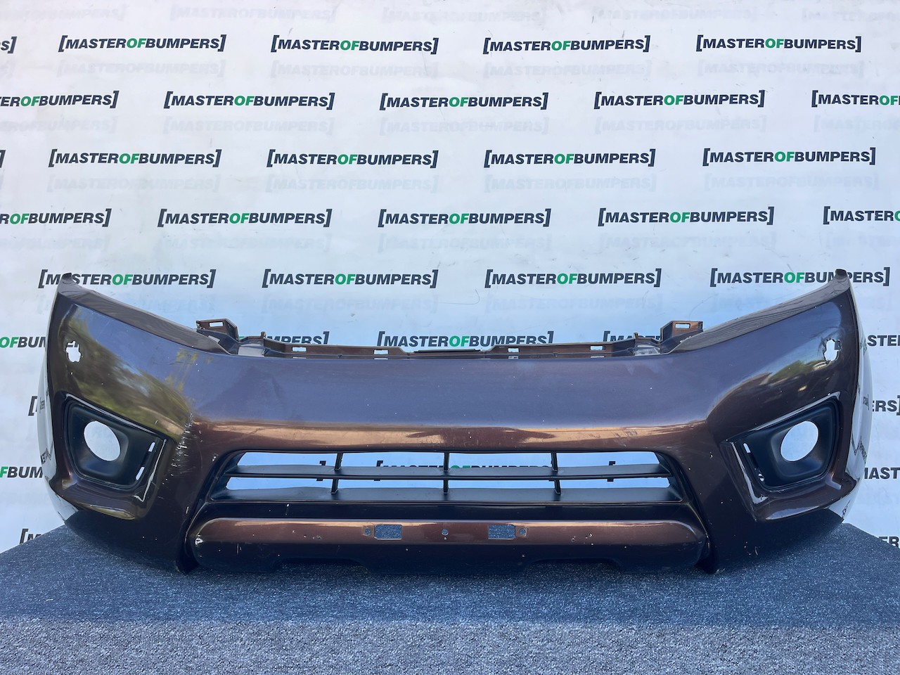 Nissan Navara Tekna Pick Up Mk4 2016-2021 Front Bumper + Jets Genuine [l720]