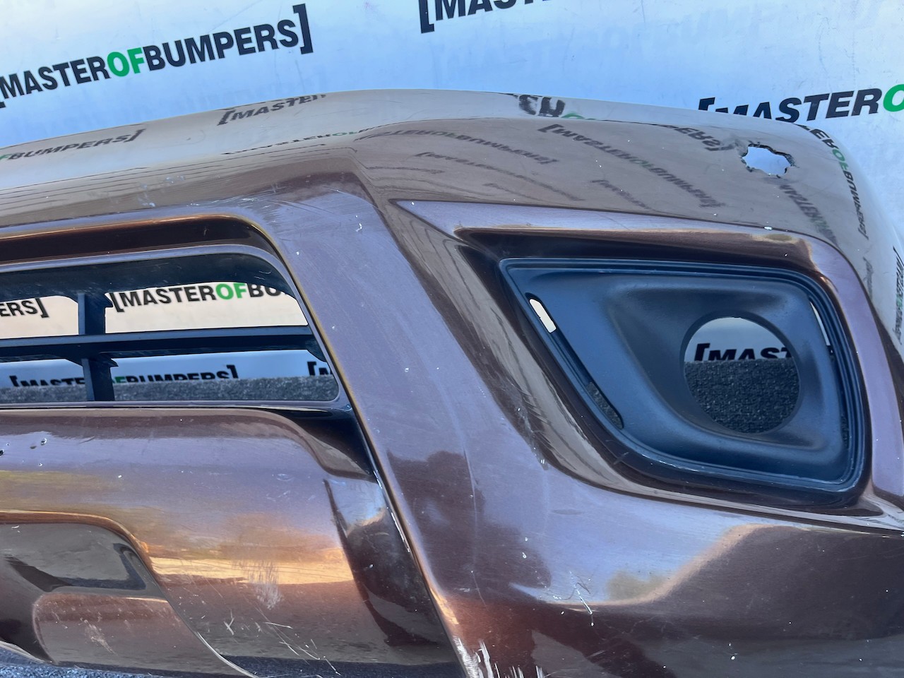 Nissan Navara Tekna Pick Up Mk4 2016-2021 Front Bumper + Jets Genuine [l720]