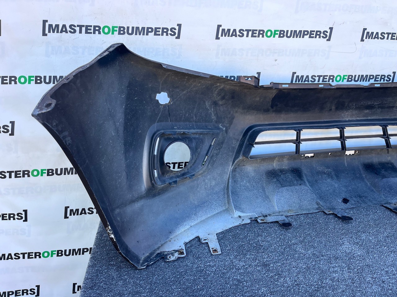 Nissan Navara Tekna Pick Up Mk4 2016-2021 Front Bumper + Jets Genuine [l720]