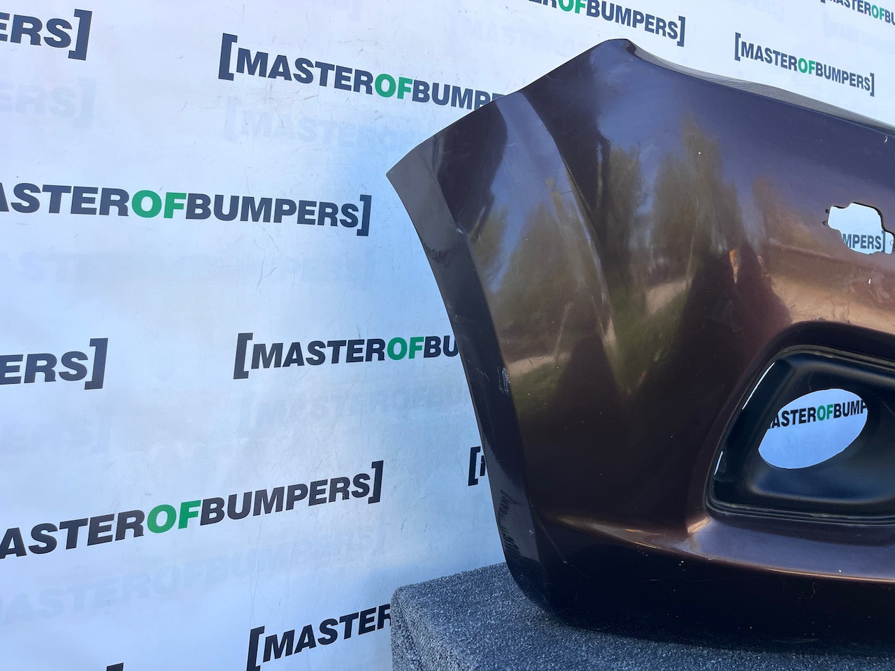 Nissan Navara Tekna Pick Up Mk4 2016-2021 Front Bumper + Jets Genuine [l720]