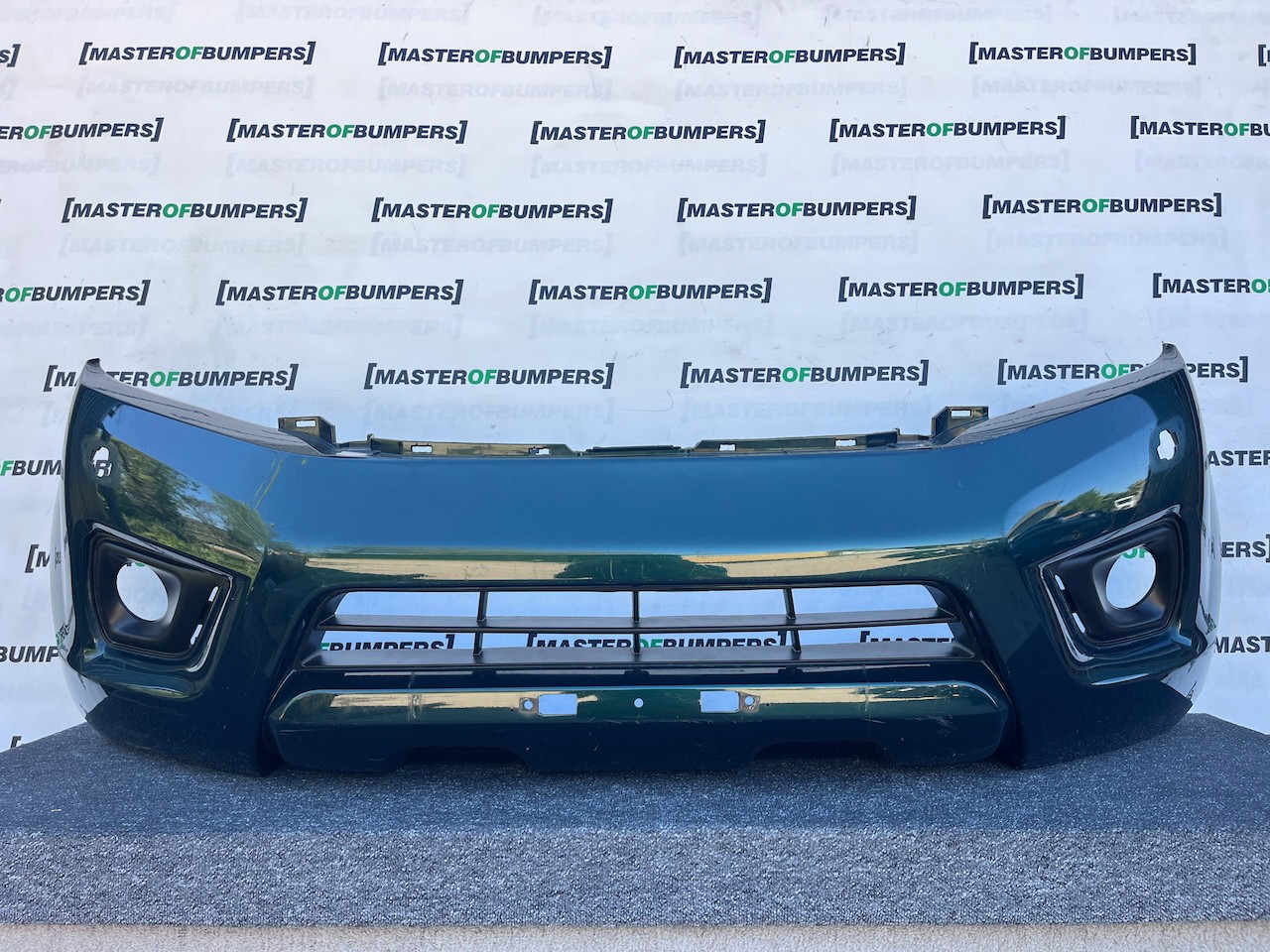 Nissan Navara Tekna Pick Up Mk4 2016-2021 Front Bumper + Jets Genuine [l721]