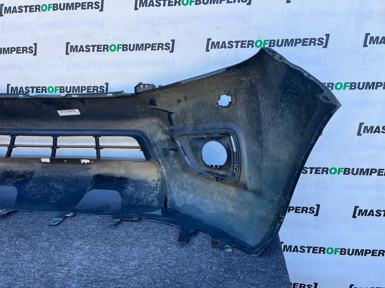 Nissan Navara Tekna Pick Up Mk4 2016-2021 Front Bumper + Jets Genuine [l721]