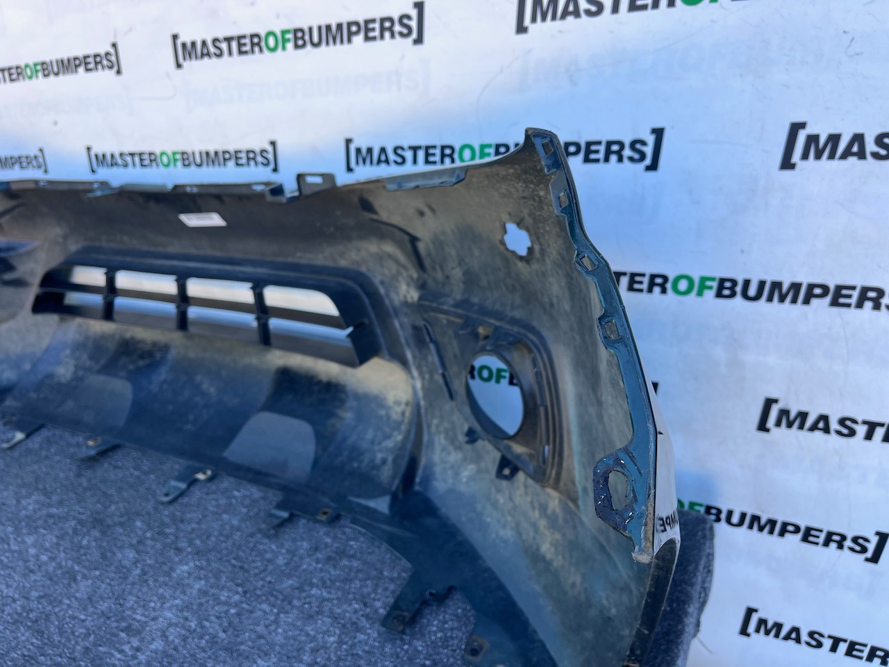 Nissan Navara Tekna Pick Up Mk4 2016-2021 Front Bumper + Jets Genuine [l721]