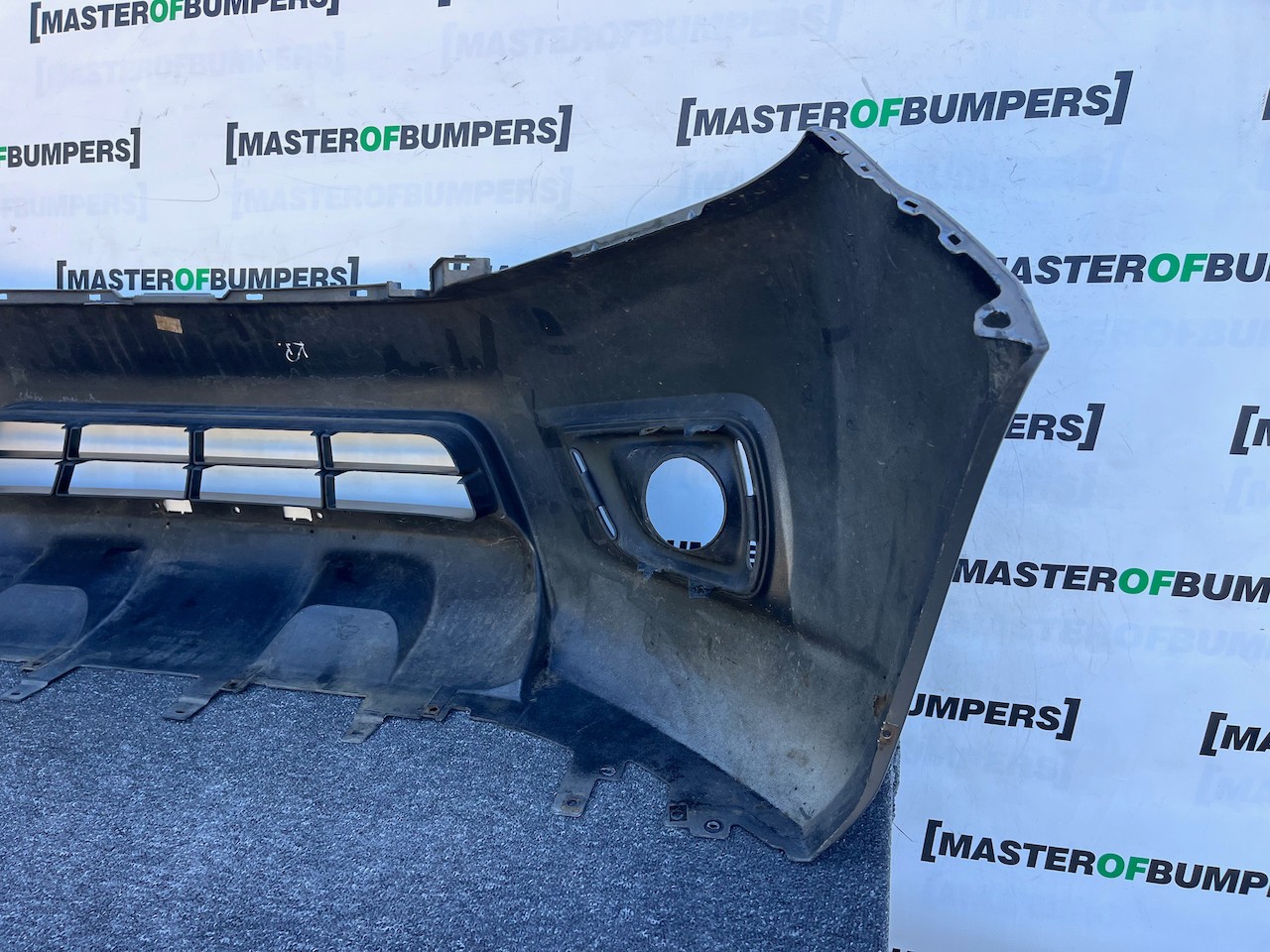 Nissan Navara Tekna Pick Up Mk4 2016-2021 Front Bumper No Jets Genuine [l718]
