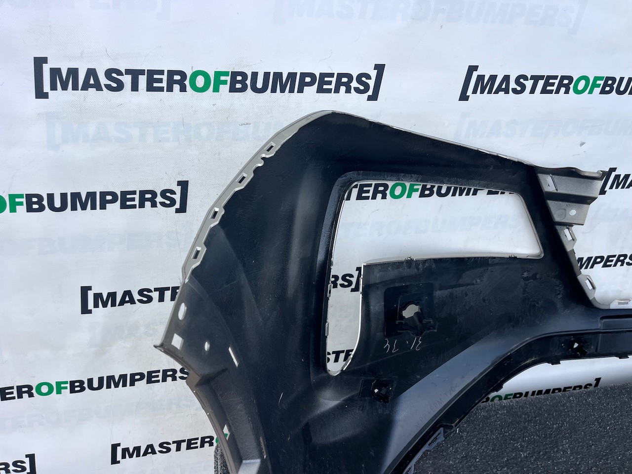 Nissan X Trail Acenta Mk4 2022-2026 Front Bumper 4 Pdc Jets Genuine [l731]