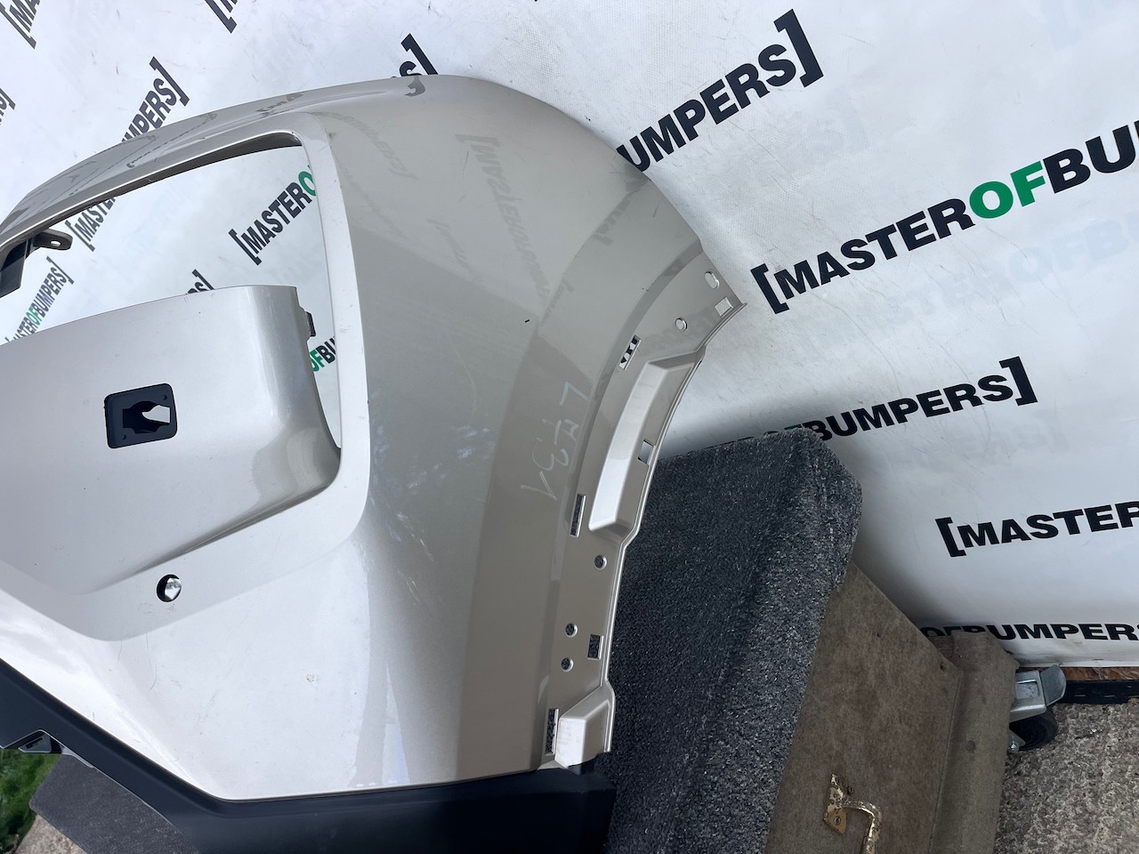 Nissan X Trail Acenta Mk4 2022-2026 Front Bumper 4 Pdc Jets Genuine [l731]
