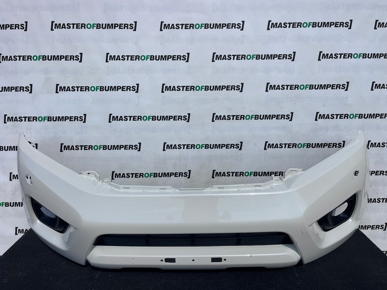 Nissan Navara Tekna Pick Up Mk4 2016-2021 Front Bumper + Jets Genuine [l741]