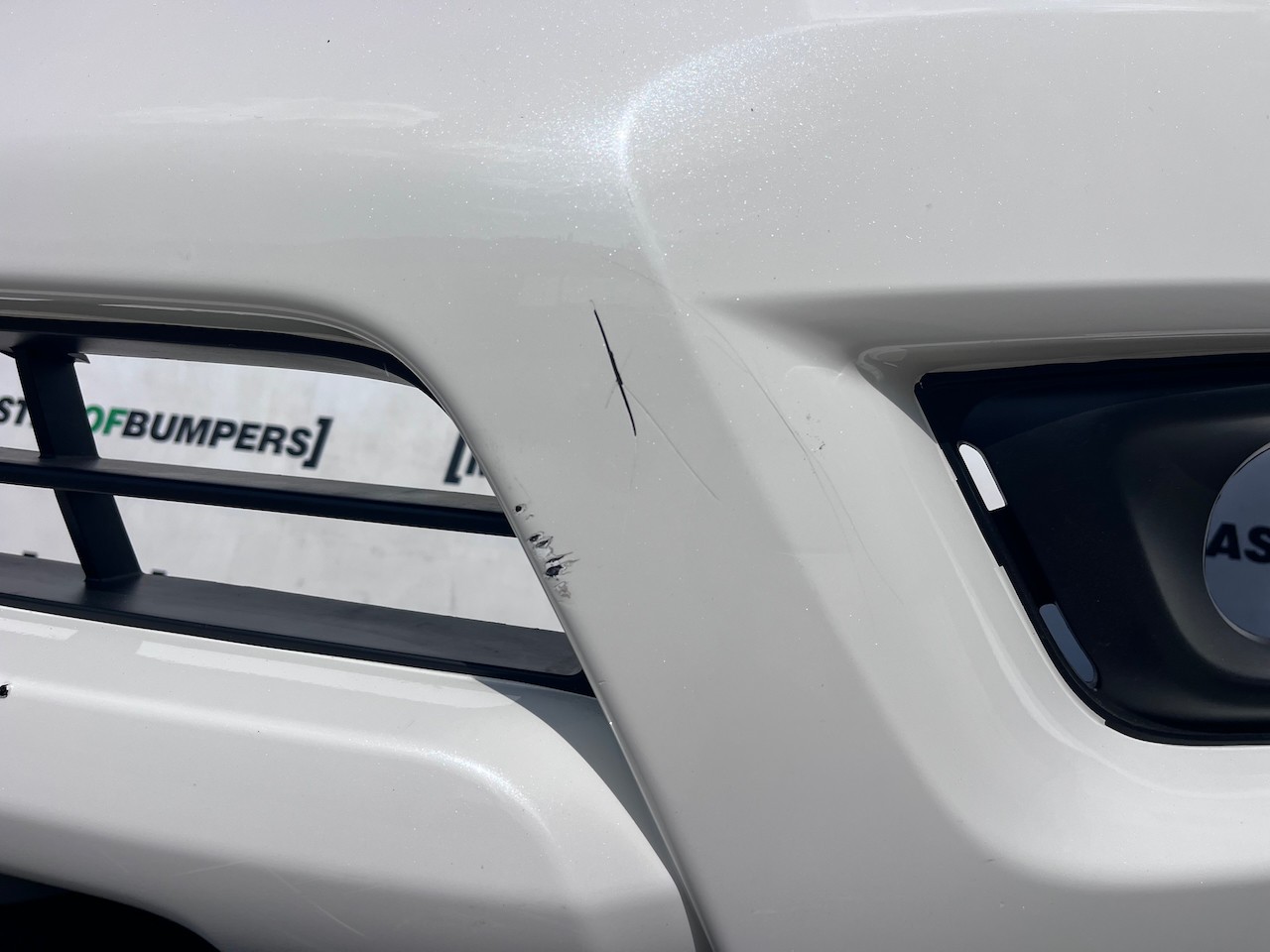 Nissan Navara Tekna Pick Up Mk4 2016-2021 Front Bumper + Jets Genuine [l741]