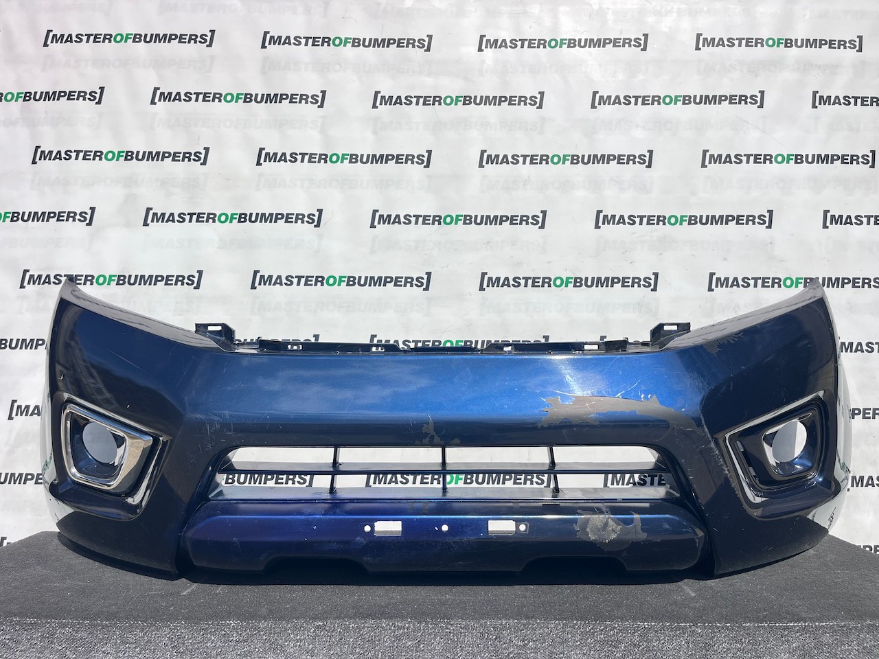 Nissan Navara Tekna Pick Up Mk4 2016-2021 Front Bumper No Jets Genuine [l740]