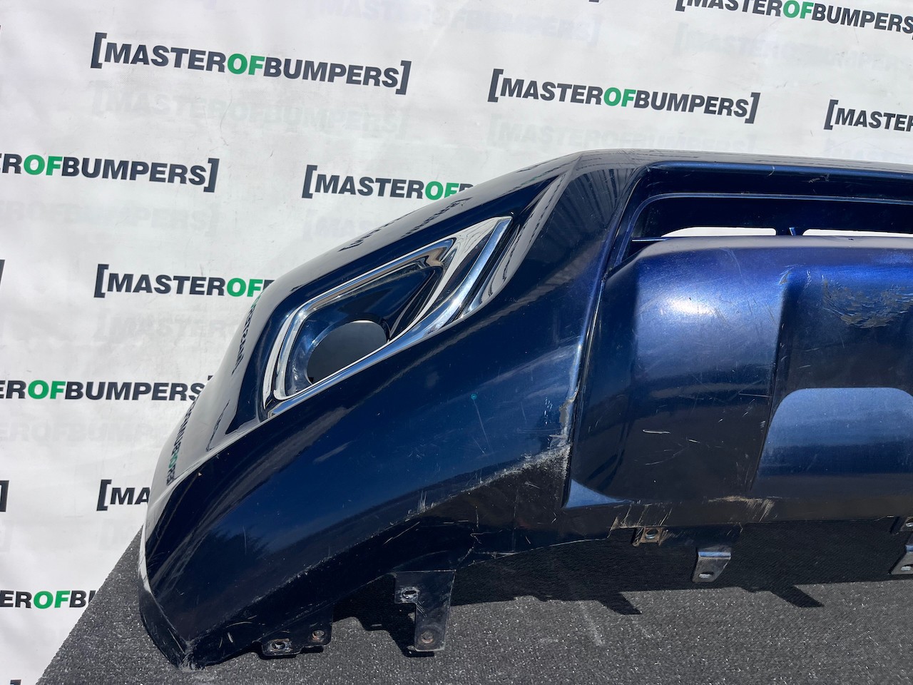 Nissan Navara Tekna Pick Up Mk4 2016-2021 Front Bumper No Jets Genuine [l740]