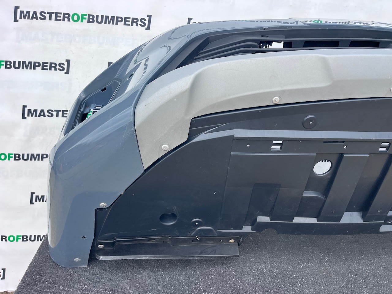 Nissan Townstar Tekna Van 2023-2026 Front Bumper 6 Pdc Genuine [l742]