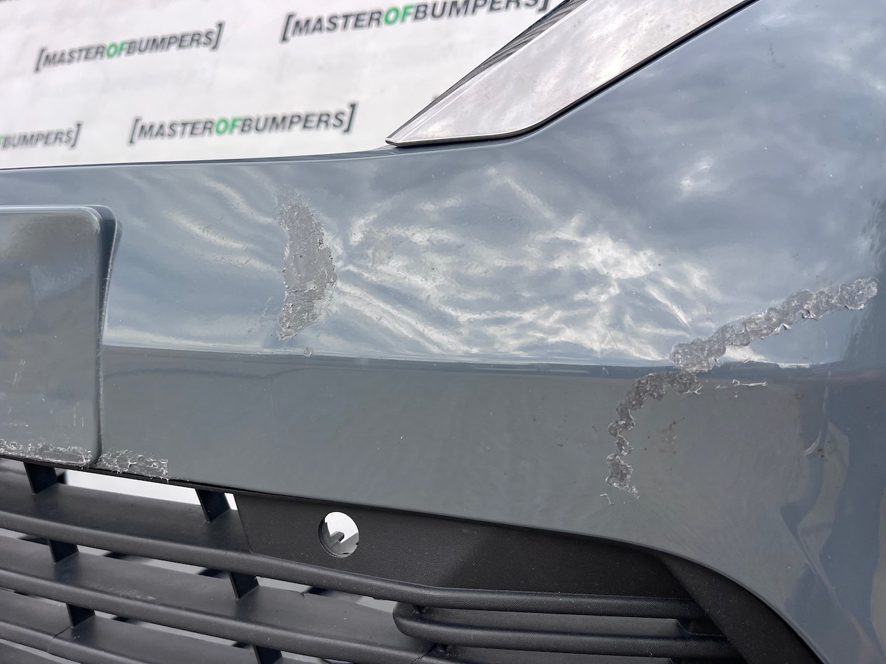 Nissan Townstar Tekna Van 2023-2026 Front Bumper 6 Pdc Genuine [l742]