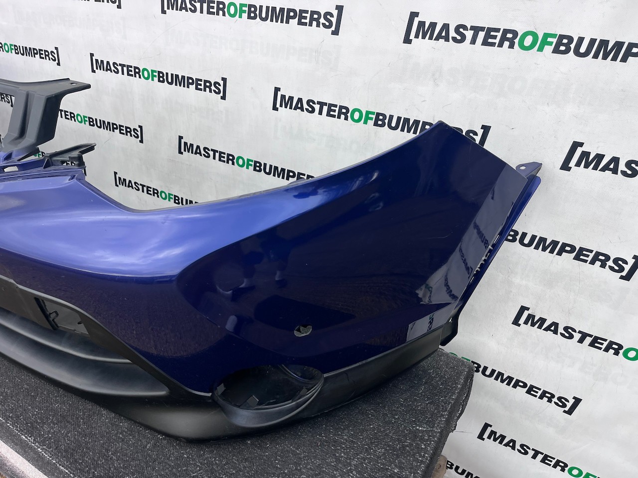 Nissan Qashqai Tekna Mk2 2014-2017 Front Bumper 4 Pdc No Jets Genuine [l744]