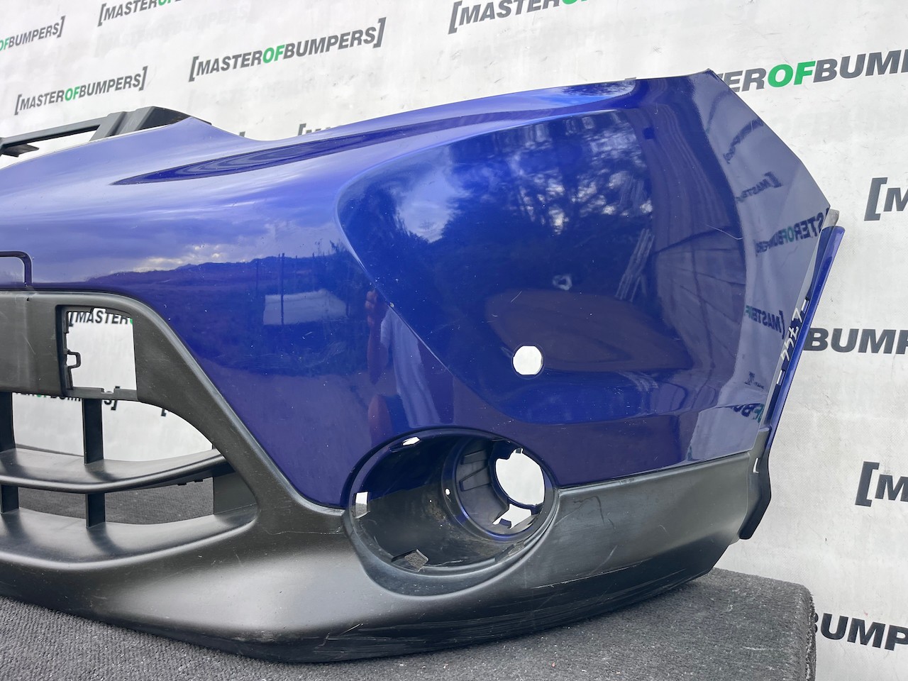 Nissan Qashqai Tekna Mk2 2014-2017 Front Bumper 4 Pdc No Jets Genuine [l744]