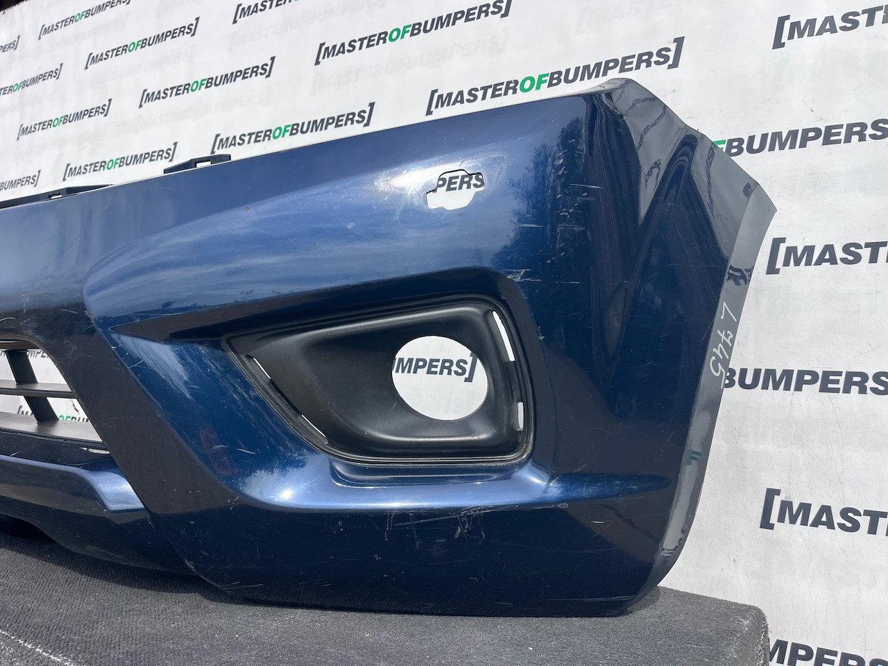 Nissan Navara Tekna Pick Up Mk4 2016-2021 Front Bumper + Jets Genuine [l745]